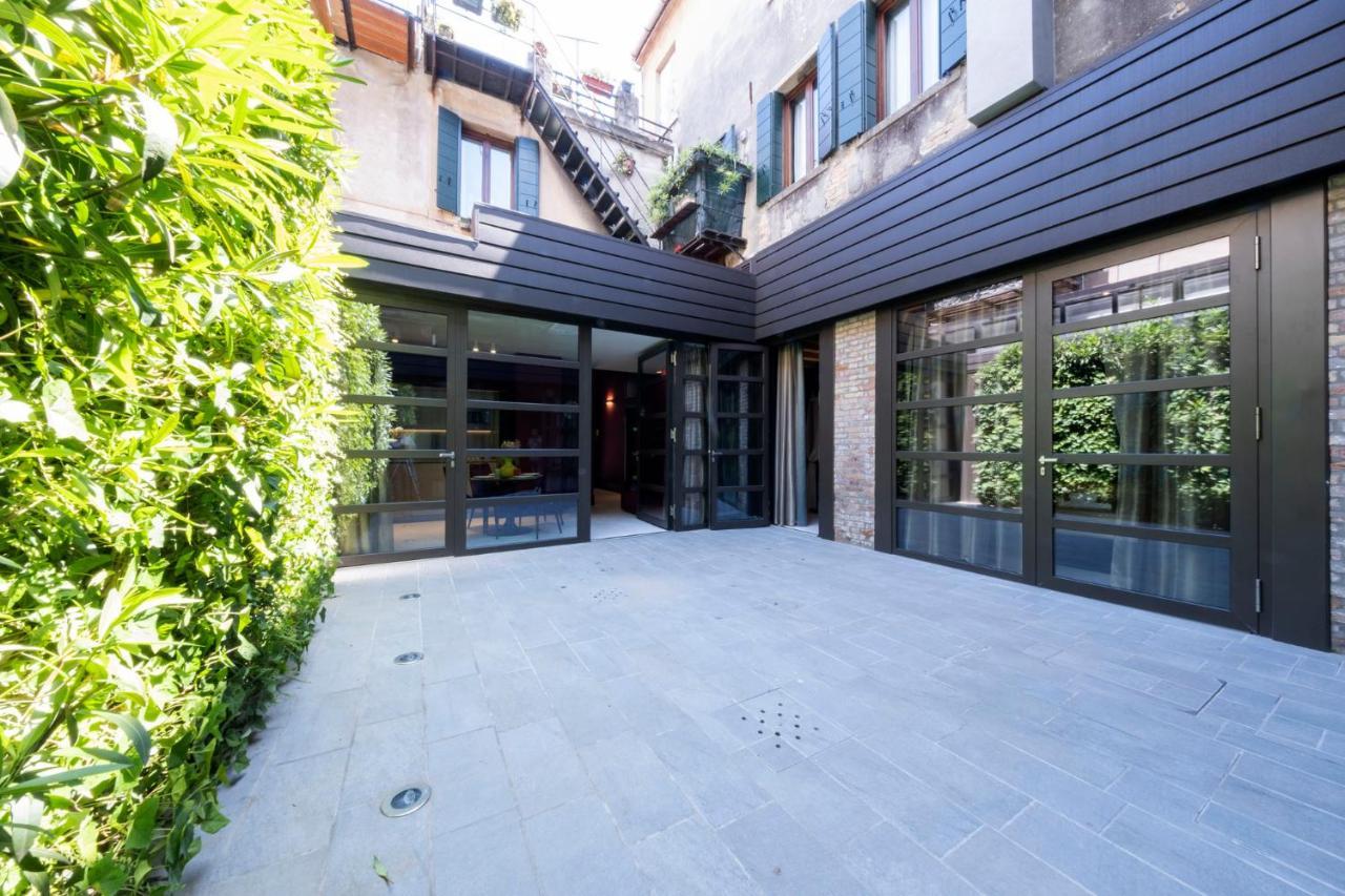Poli Venezia Apartahotel 2*